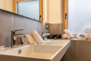 Kamerloy Apartments D - 7