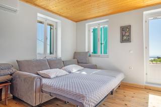 Milia's House Ithaca - 9