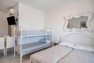 Planet Suite 203 - 2