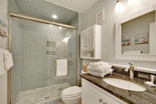 PC202E: 202E Port O'Call - 6