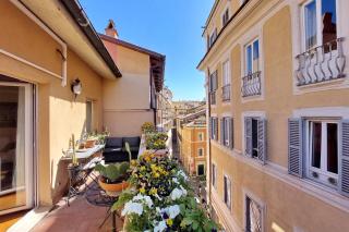 3V Luxury Apartment by Hili - 8