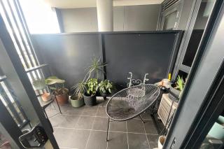 Stylish Inner City Apartment - 4