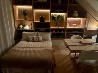 Luxury Home, spectacular grounds, pool & hot tub - 2