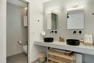 Blueros Luxury Villa - 8