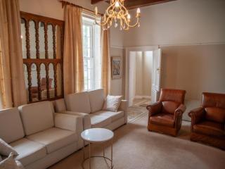 Paul René Manor House - 6