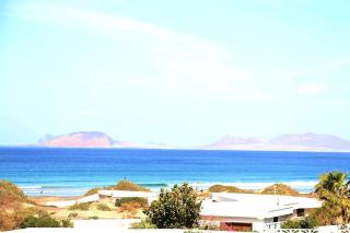 Daidas Beach House - with hot whirlpool in Famara - 8