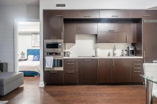 Luxury 2Bd 2BR Sheppard Metro Free parking - 4
