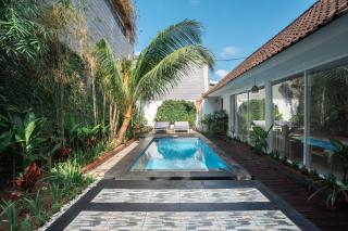 Private Tropical Bliss Villa, Newly Renovated - 0
