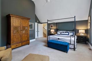 SS52: 52 Surfsong - 8