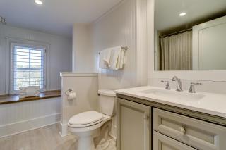 AV3-39: 3 39th Avenue - 1