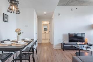 Downtown Montreal 1BR - Sleeps 4 - 3