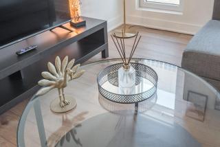 Downtown Montreal 1BR - Sleeps 4 - 2