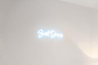 Modern 2 Bedroom Apartment in City Centre Free Parking with Fast WiFi Near Arena - 7