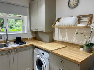 AwayOnBusiness Bassett House Southampton - 5