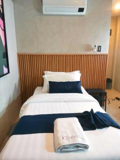 Dancenter Airport Hotel - Grey Hotel - 5