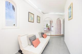 Villa Malik mit Meerblick und Pool - 8