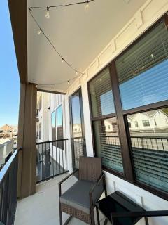 Charming 1BR Retreat - Walk to Gruene Hall Upscale Amenities - 3