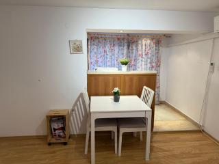 Peaceful Riverside Studio with private Garden Center Parking - 5