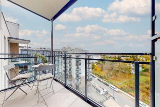 Velvet Sky Apartment Ac Balcony Parking - 4