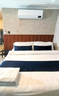 Dancenter Airport Hotel - Grey Hotel - 0