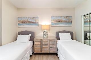 TP4937: 4937 Turtle Point - 2