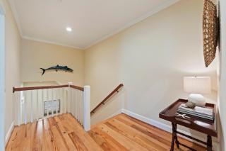 GD77: 77 Governor's Drive - 3