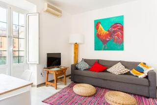 Light-Filled Apartment in the Heart of Seville - 2