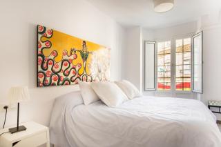 Light-Filled Apartment in the Heart of Seville - 1