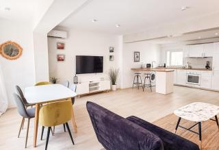 Spacious and modern gem in the center REMS - 6