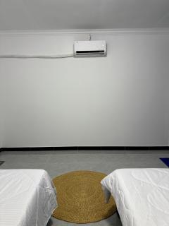 David's Hostel & Restaurant - 4