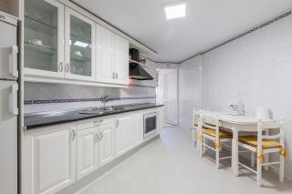 Amicorum Parking - 7