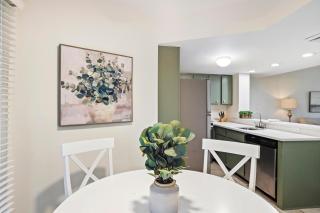 PC102A: 102A Port O'Call - 3