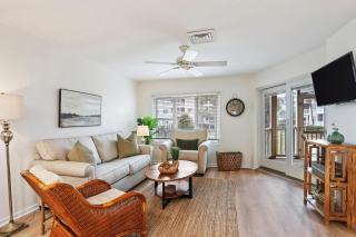 PC102A: 102A Port O'Call - 2