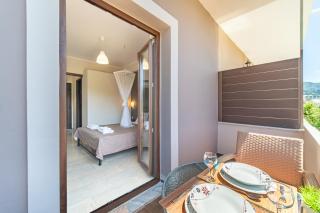 Angel's Studio 4 - 8