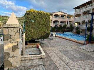 Sandy Maria studio 705 - 8