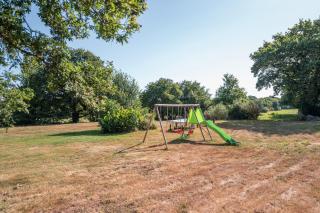 Au Pied Des Chênes - 9