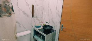 Casa com quartos compartilhados - 8