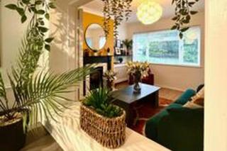 2 Bed - Sleeps 6 - Parking - Town Centre - 5