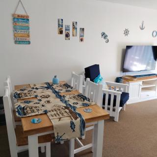 Dunes Alcove Mossel Bay Comfortable self catering accommodation just 900 meters from the beach and close to restaurants shops and local attractions - 2