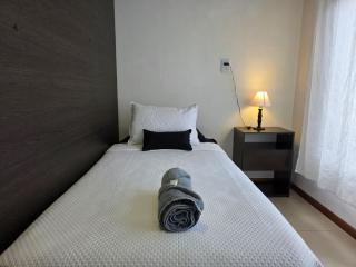 Casa Centrica con Cochera Privada y Portón Eléctrico para facil acceso - 8