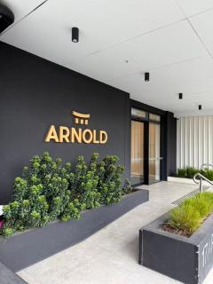 Arnold Box Hill - Modern 2bed Apartment - 0