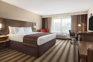 Country Inn & Suites by Radisson, St Cloud West, MN - 6