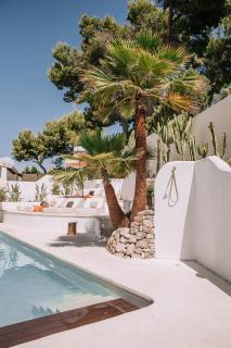 The June Boutique - 5