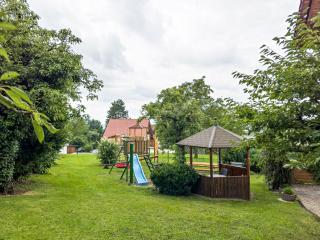 Drei-Mädelhaus Ambs Wohnung 3 - 9