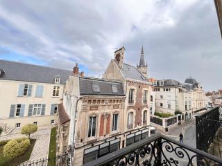 E - Le secret de Louise T2 avec balcon au centre - 4