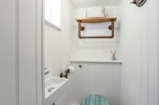 The Bunker House - 8