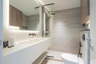 Modern Apartment with Panoramic Sea Views - 7