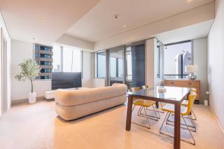 Modern Apartment with Panoramic Sea Views - 0