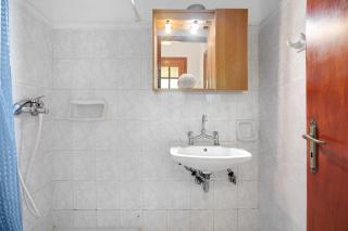 Areti Orfeas Apartment 5 - 9