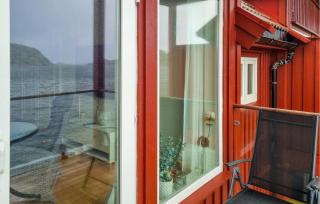 Nice Apartment In Korshamn With House Sea View - 3